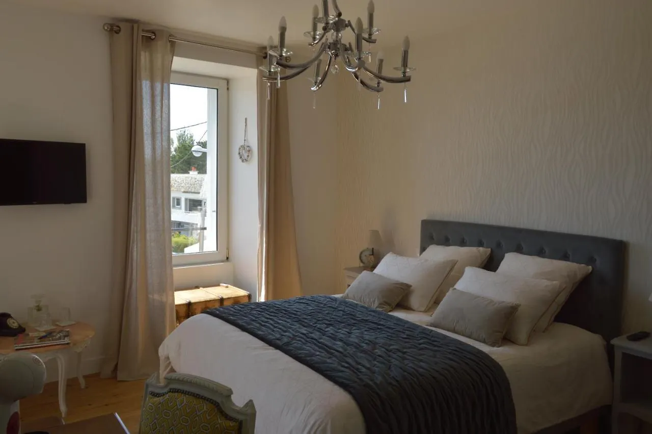 Villa St Anne Ploemeur Bed & Breakfast